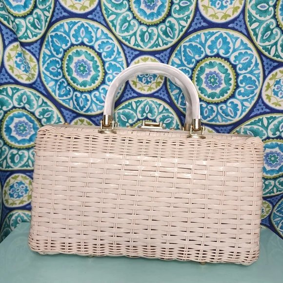 Vintage Princess Charming by Atlas Seashell Wicker Lucite Handle Purse 1950s/60s - Picture 2 of 15